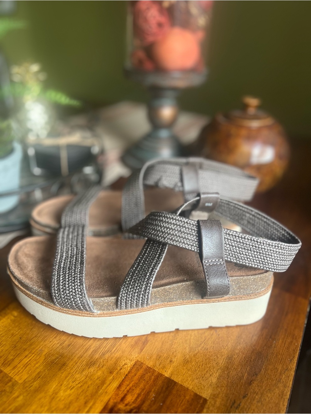 Jellypop Elastic Strap Platform Sandals